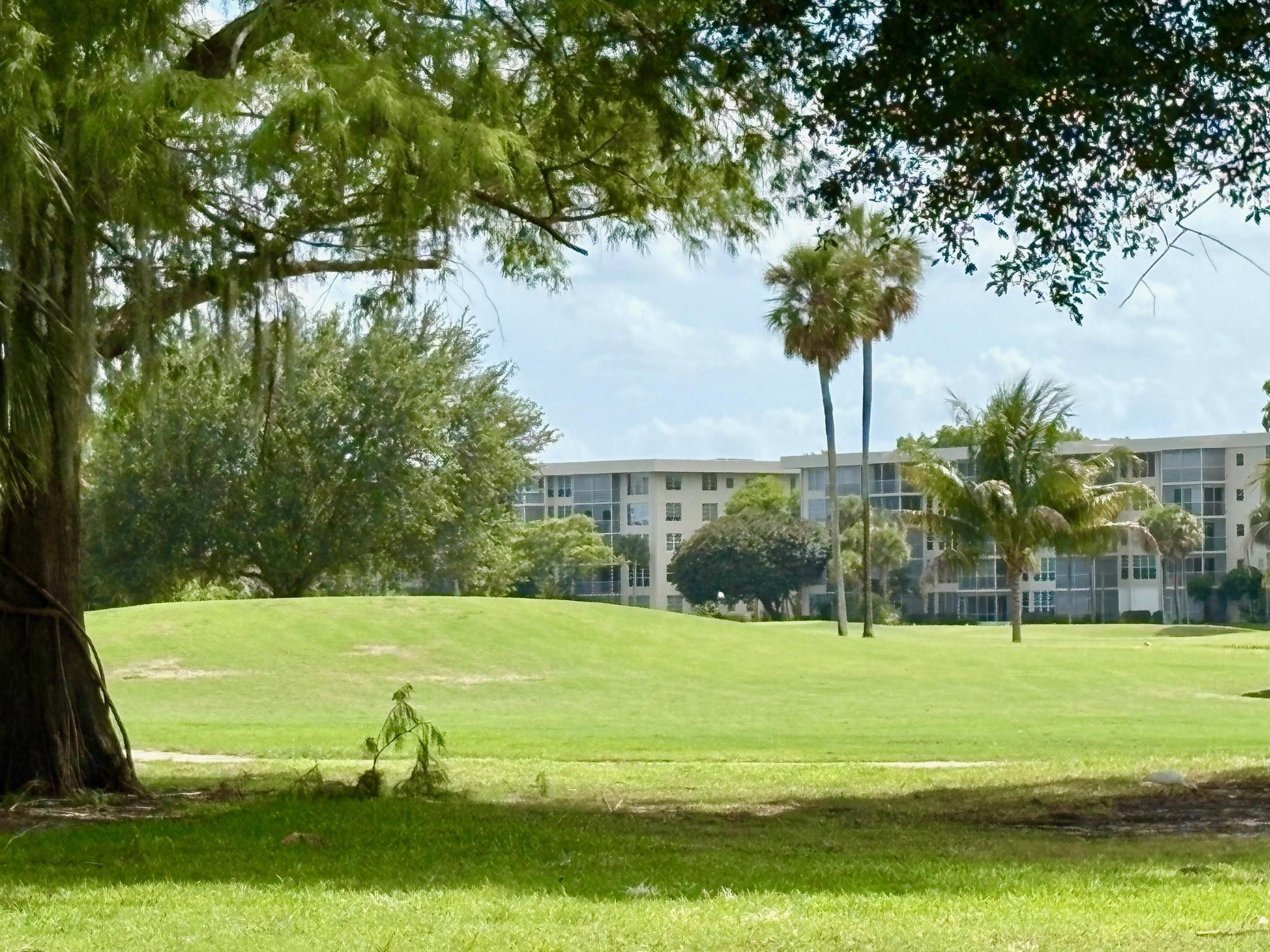 NO 20 PALM-AIRE COUNTRY CLUB - Residential Lease