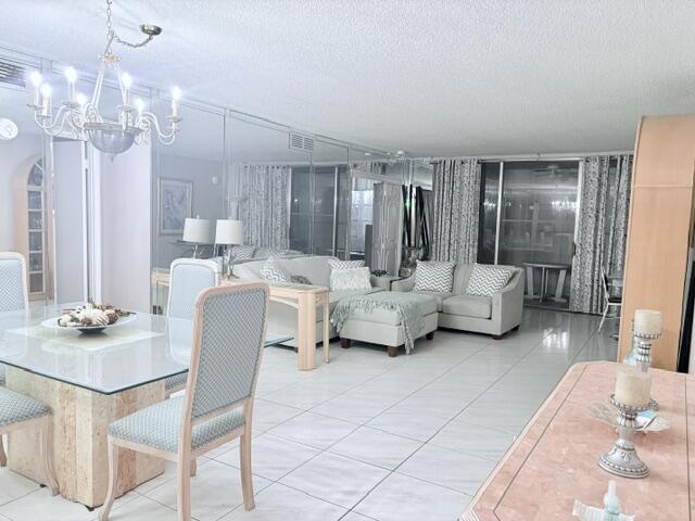 NO 20 PALM-AIRE COUNTRY CLUB - Residential Lease