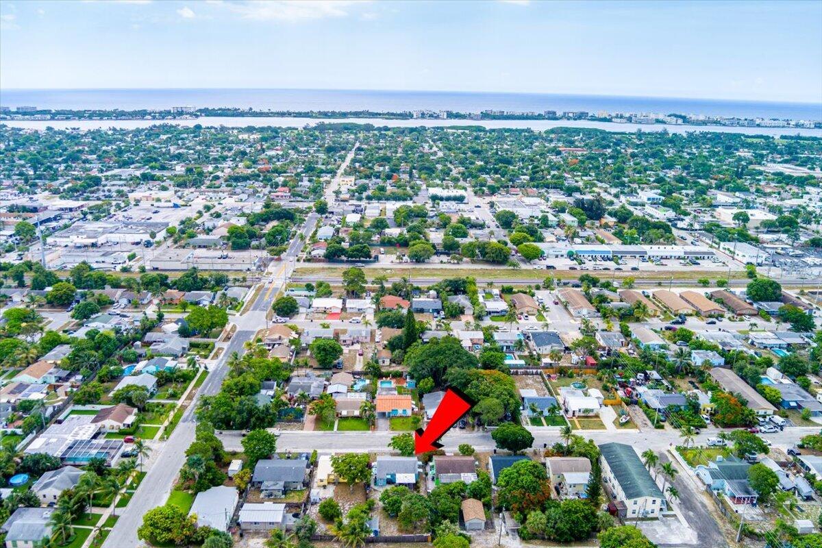 LAKE WORTH TOWN OF - Residential
