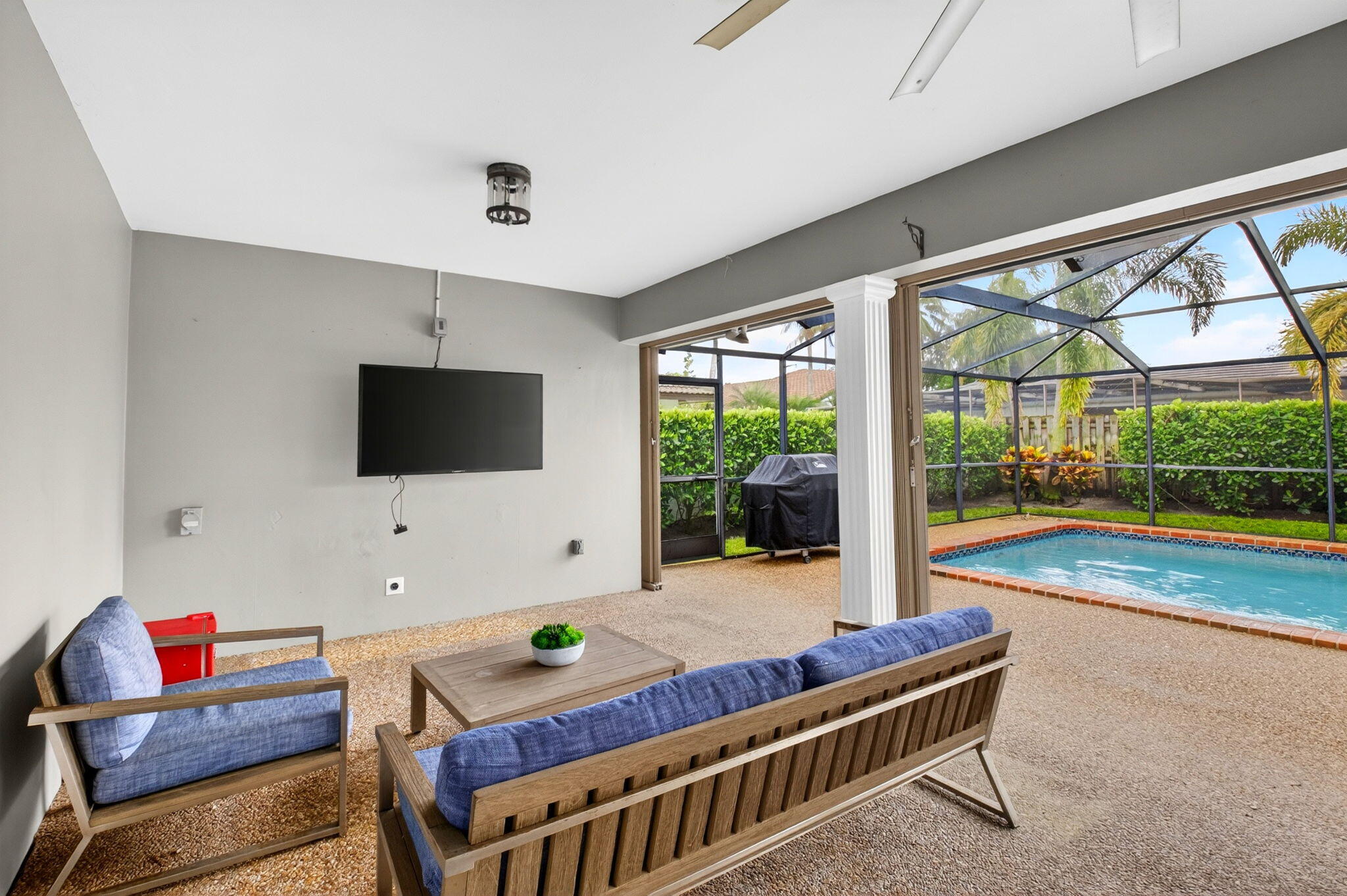 CARRIAGE HILL - Residential Lease