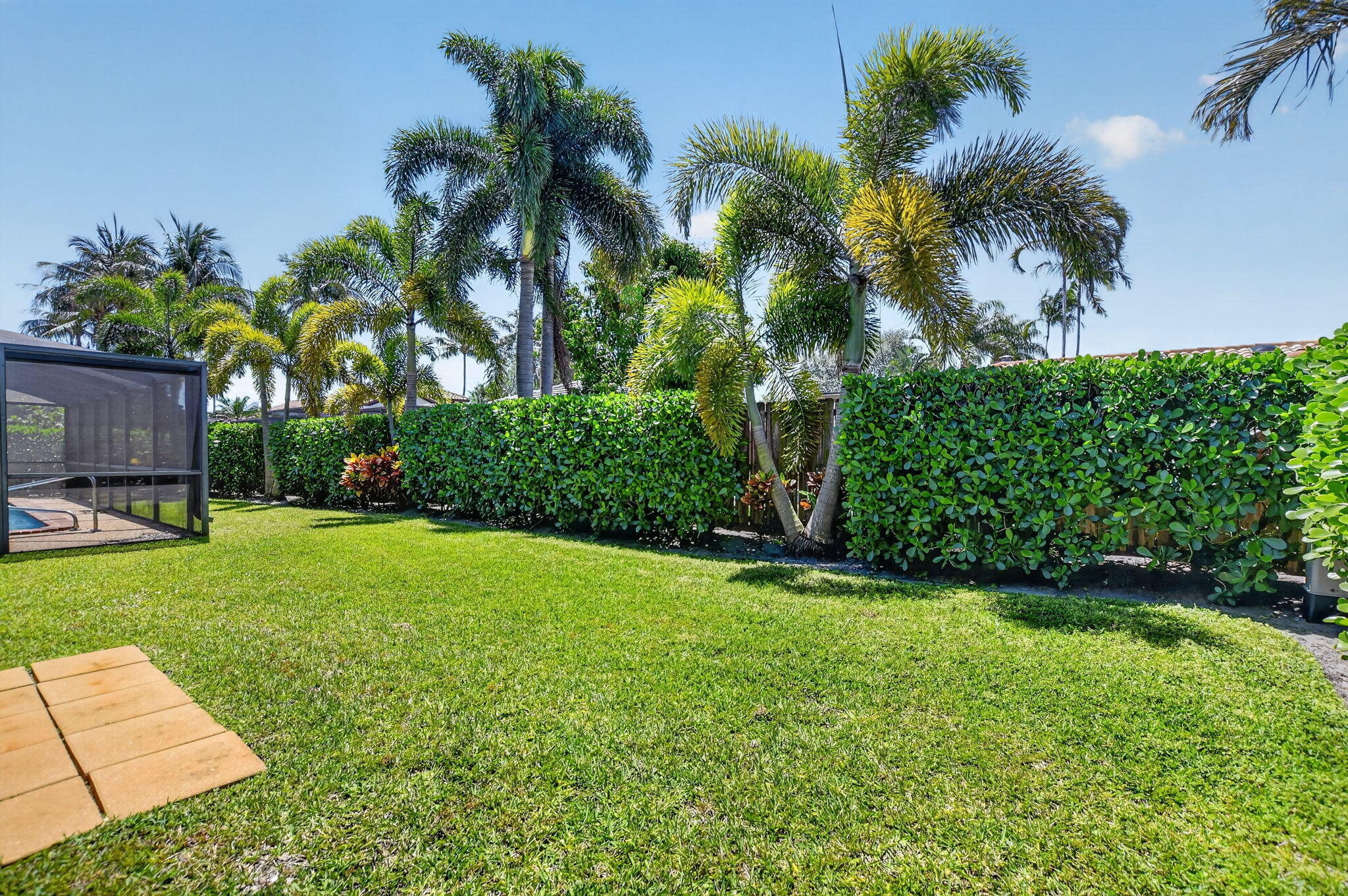 CARRIAGE HILL - Residential Lease