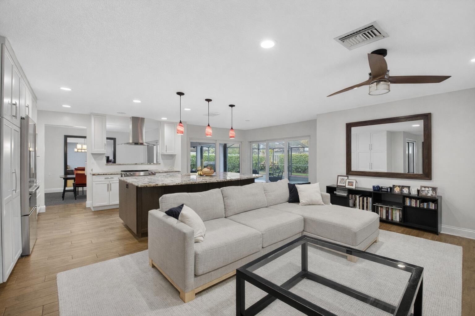 CARRIAGE HILL - Residential Lease