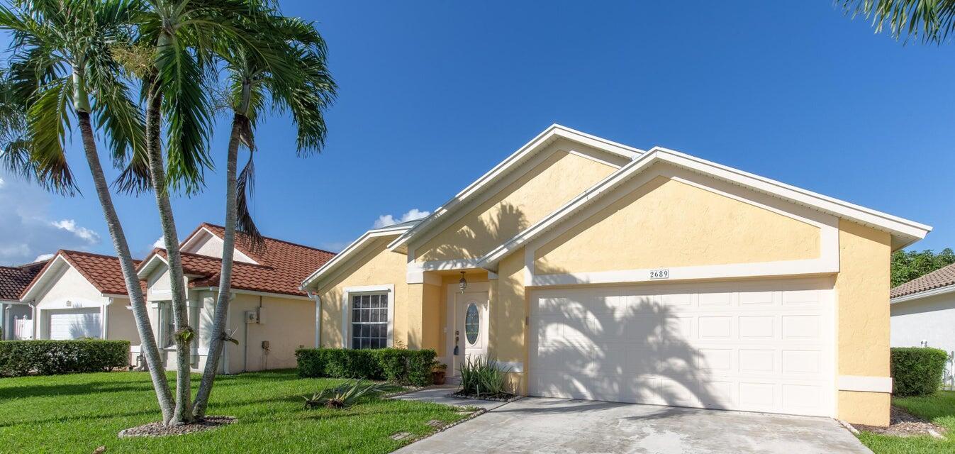 FAIRWAY COVE OF WELLINGTON - Residential Lease