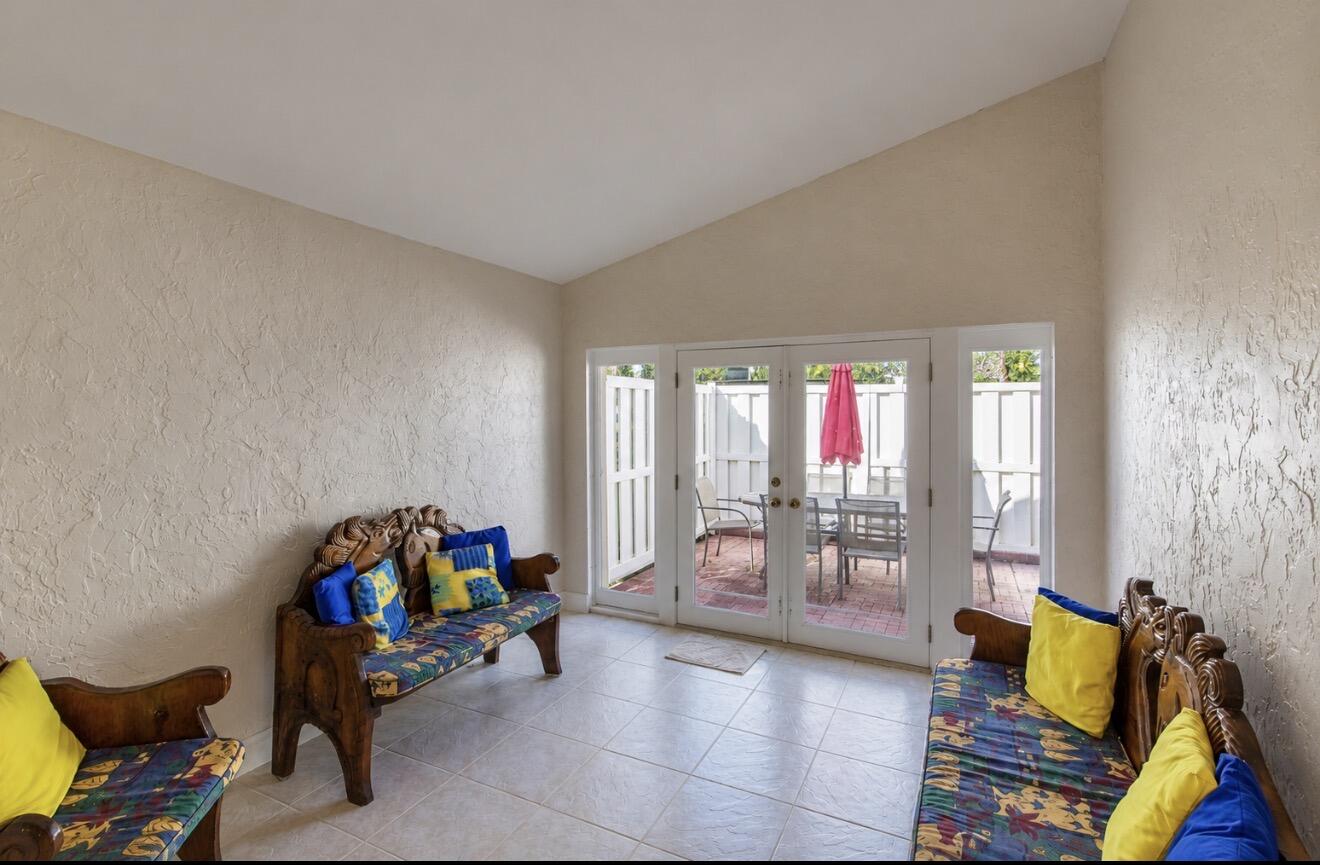 FAIRWAY COVE OF WELLINGTON - Residential Lease