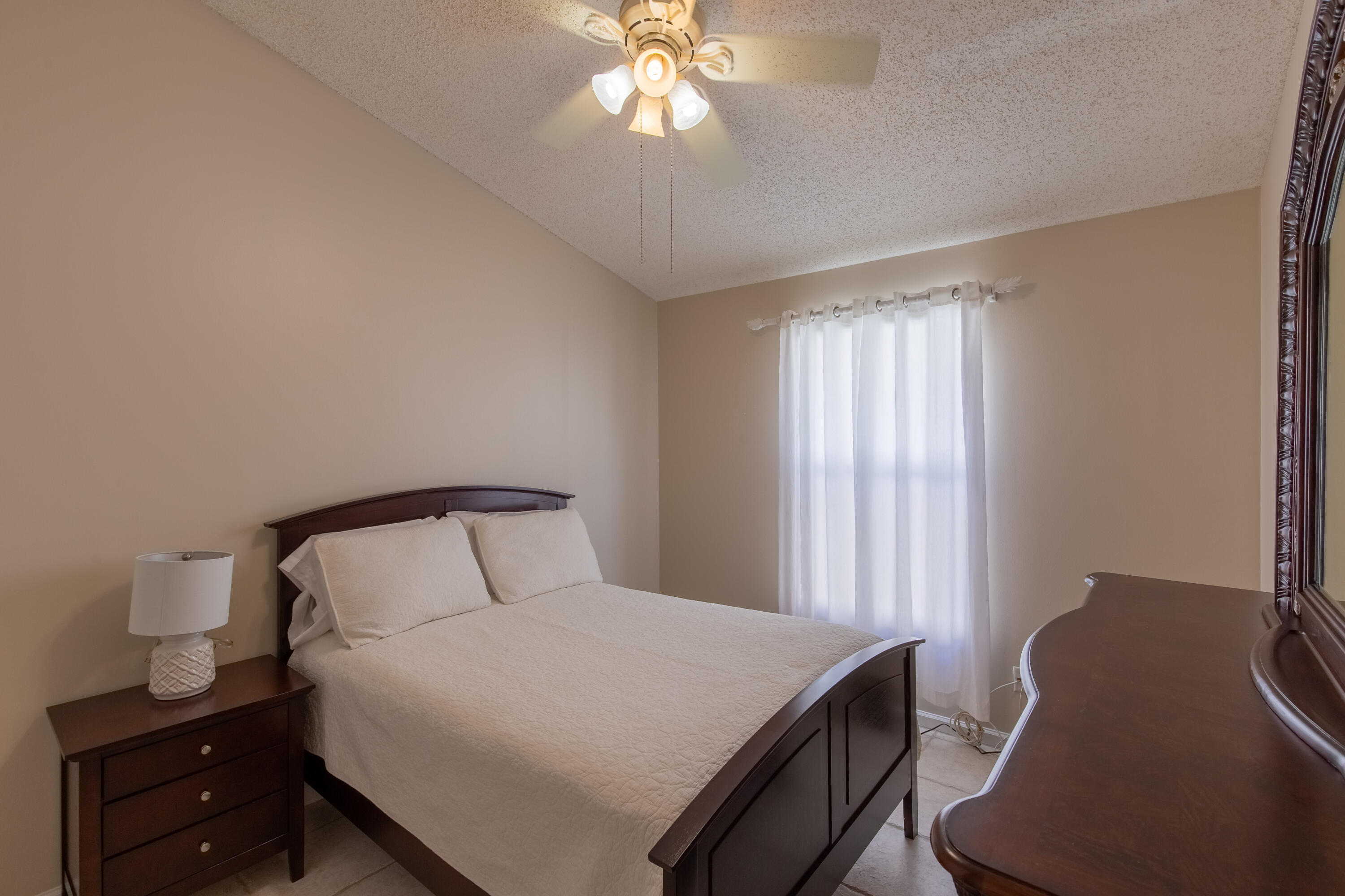 FAIRWAY COVE OF WELLINGTON - Residential Lease