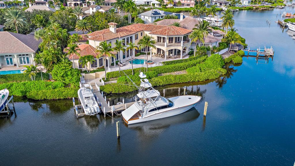 Admirals Cove - Residential