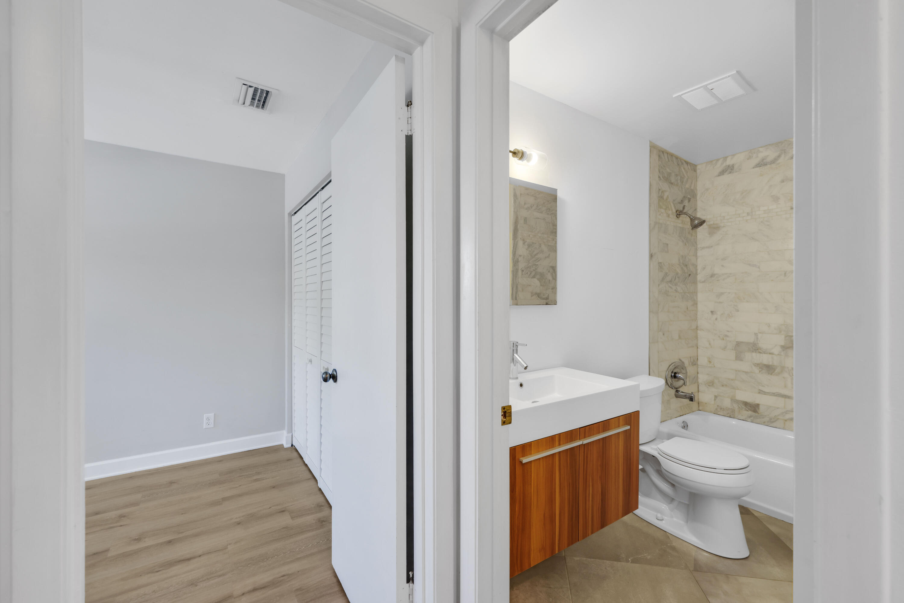 BOCA ISLE CONDO - Residential Lease