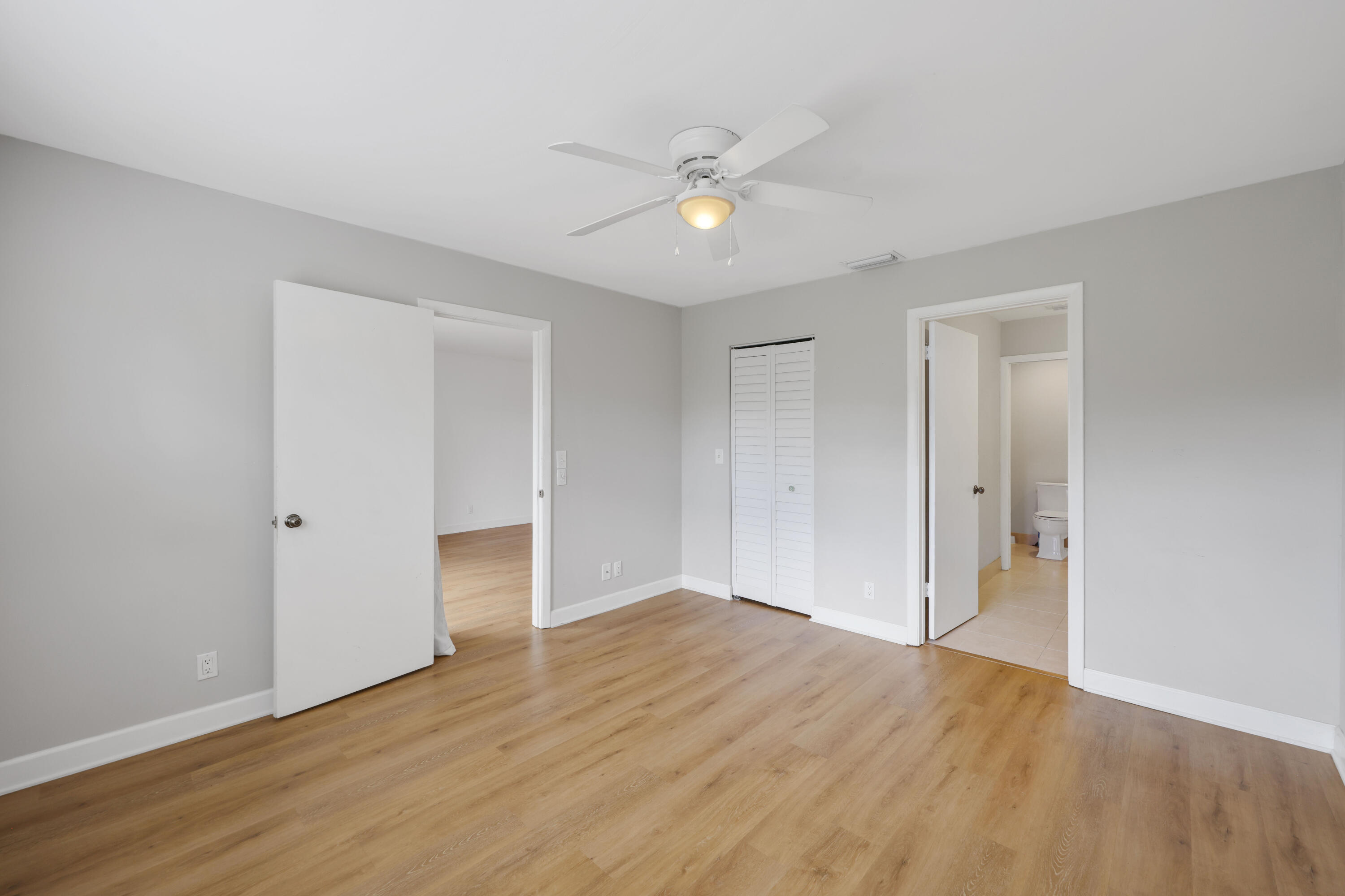 BOCA ISLE CONDO - Residential Lease