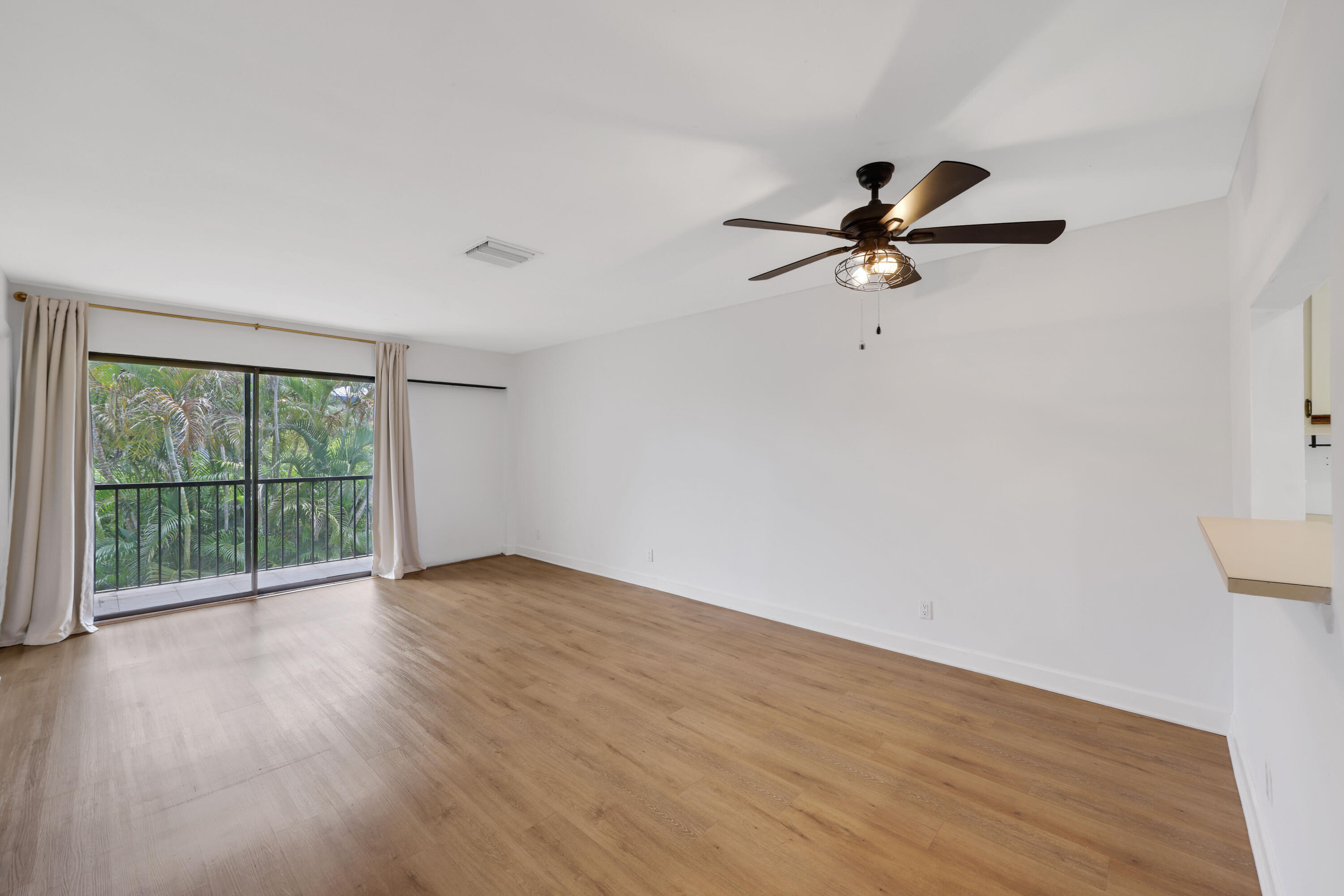 BOCA ISLE CONDO - Residential Lease