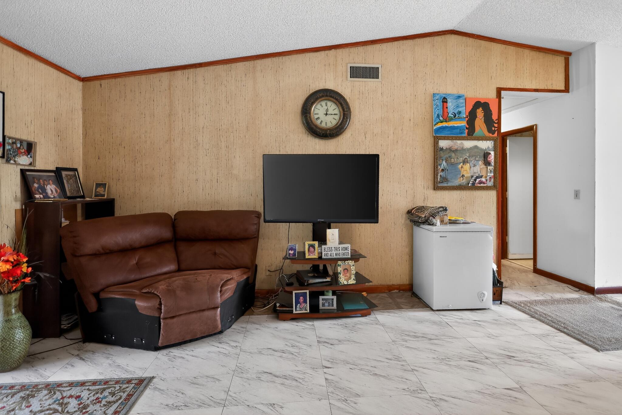 VILLAGES OF WOODLAKE 2 - Residential