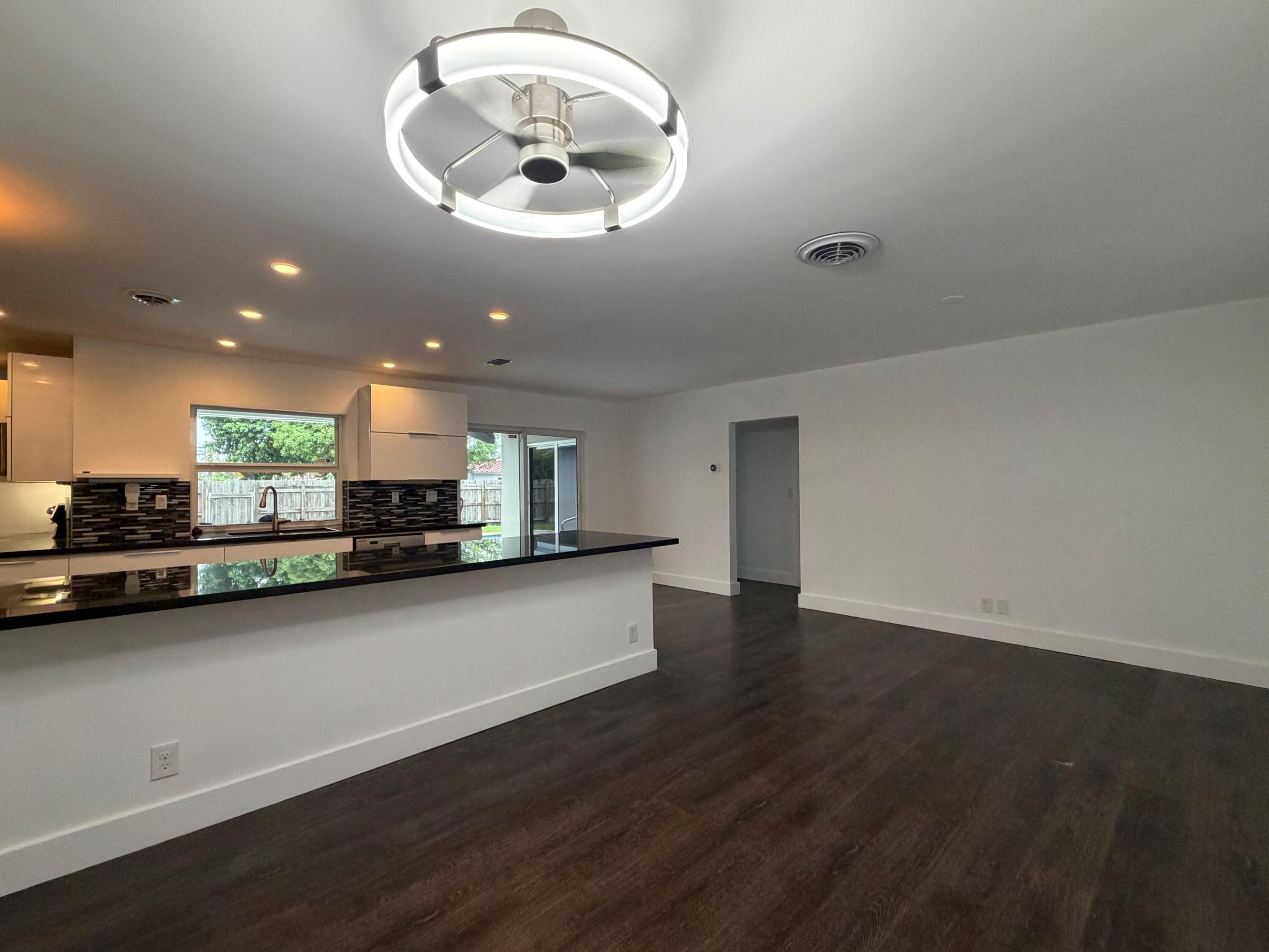 TAMARAC FOREST - Residential