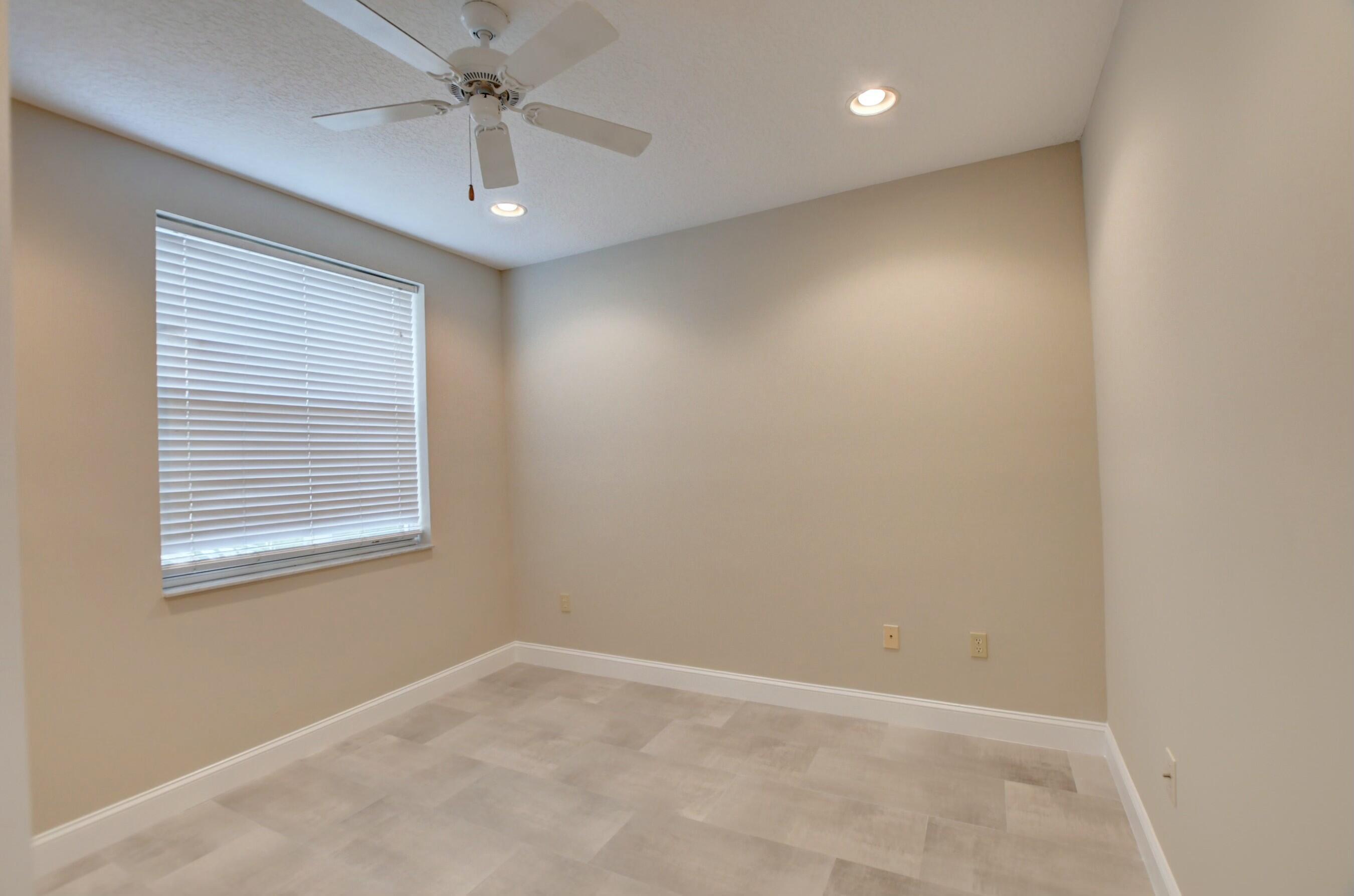 RENAISSANCE COMMONS PUD - Residential Lease