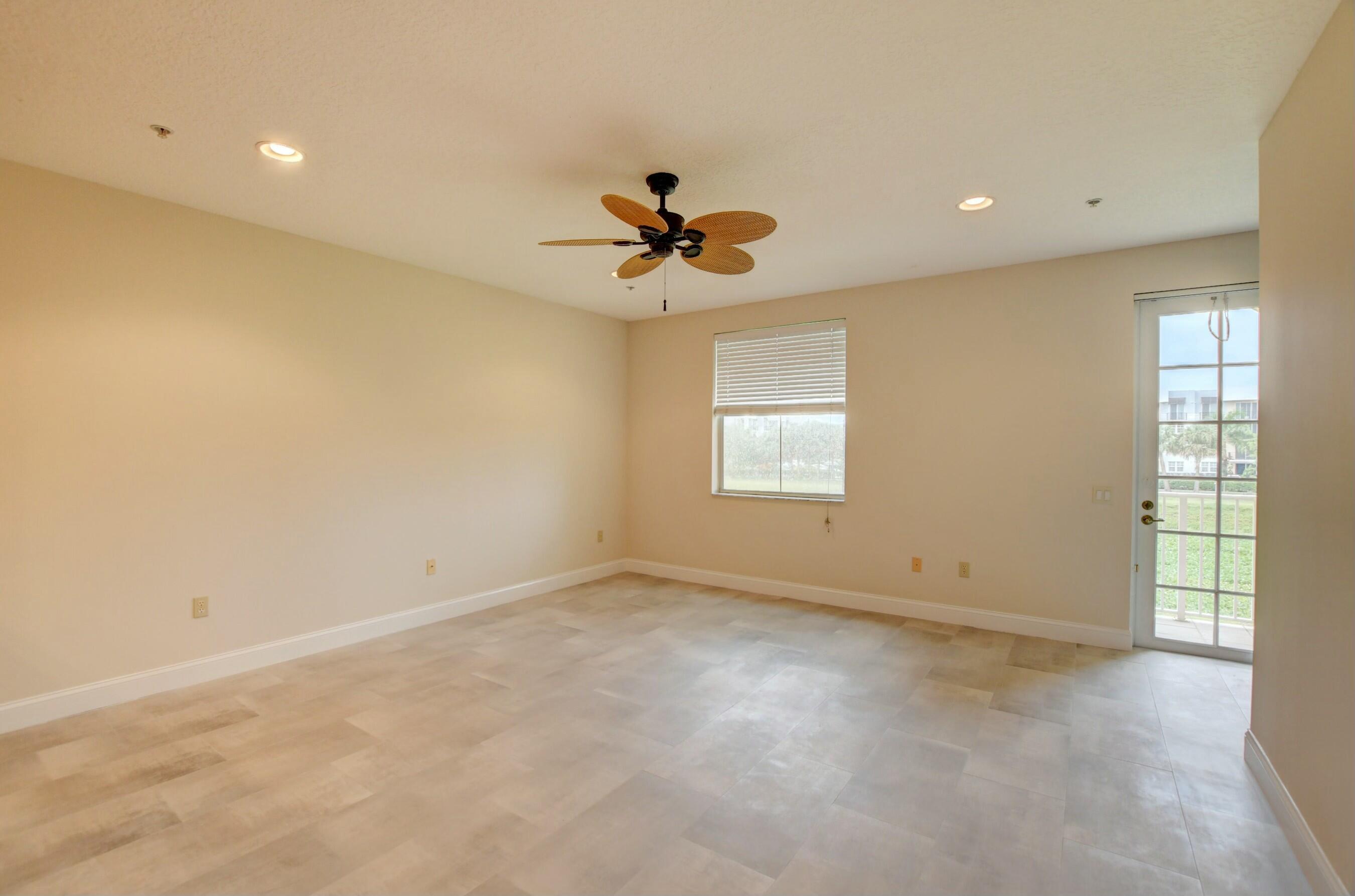 RENAISSANCE COMMONS PUD - Residential Lease