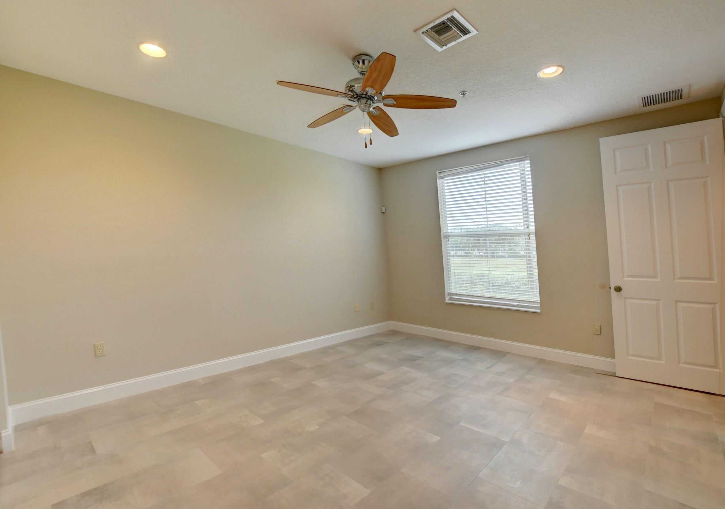 RENAISSANCE COMMONS PUD - Residential Lease