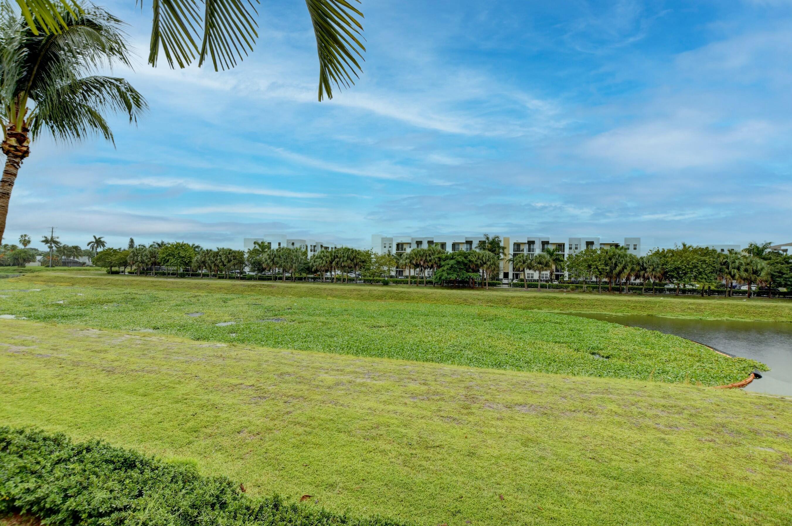 RENAISSANCE COMMONS PUD - Residential Lease