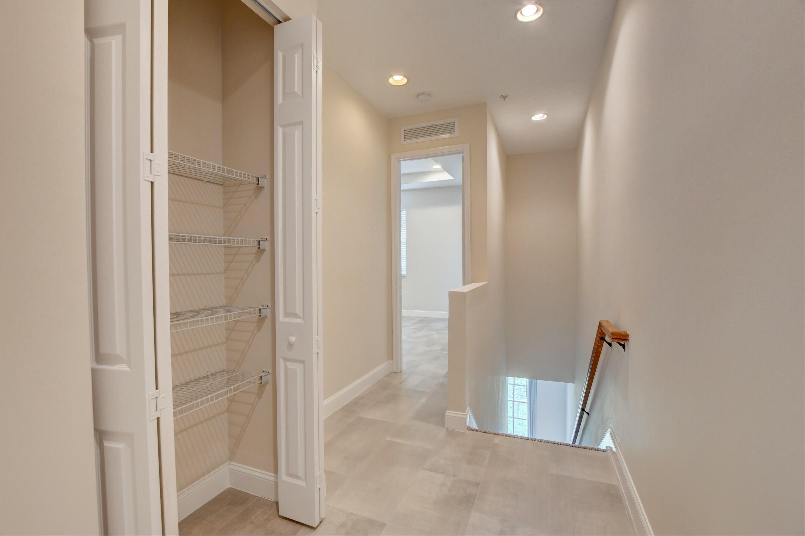 RENAISSANCE COMMONS PUD - Residential Lease