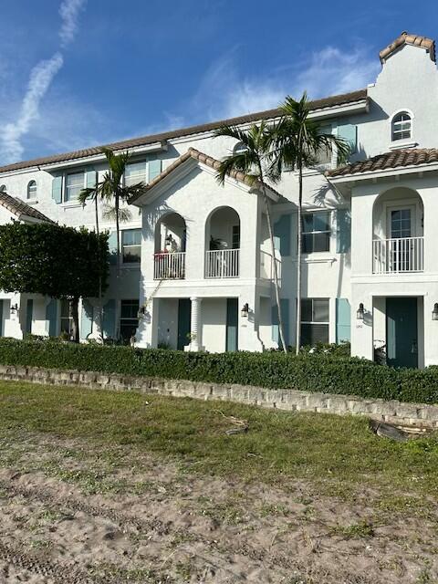 RENAISSANCE COMMONS PUD - Residential Lease
