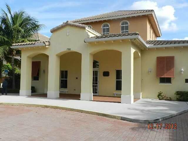 RENAISSANCE COMMONS PUD - Residential Lease