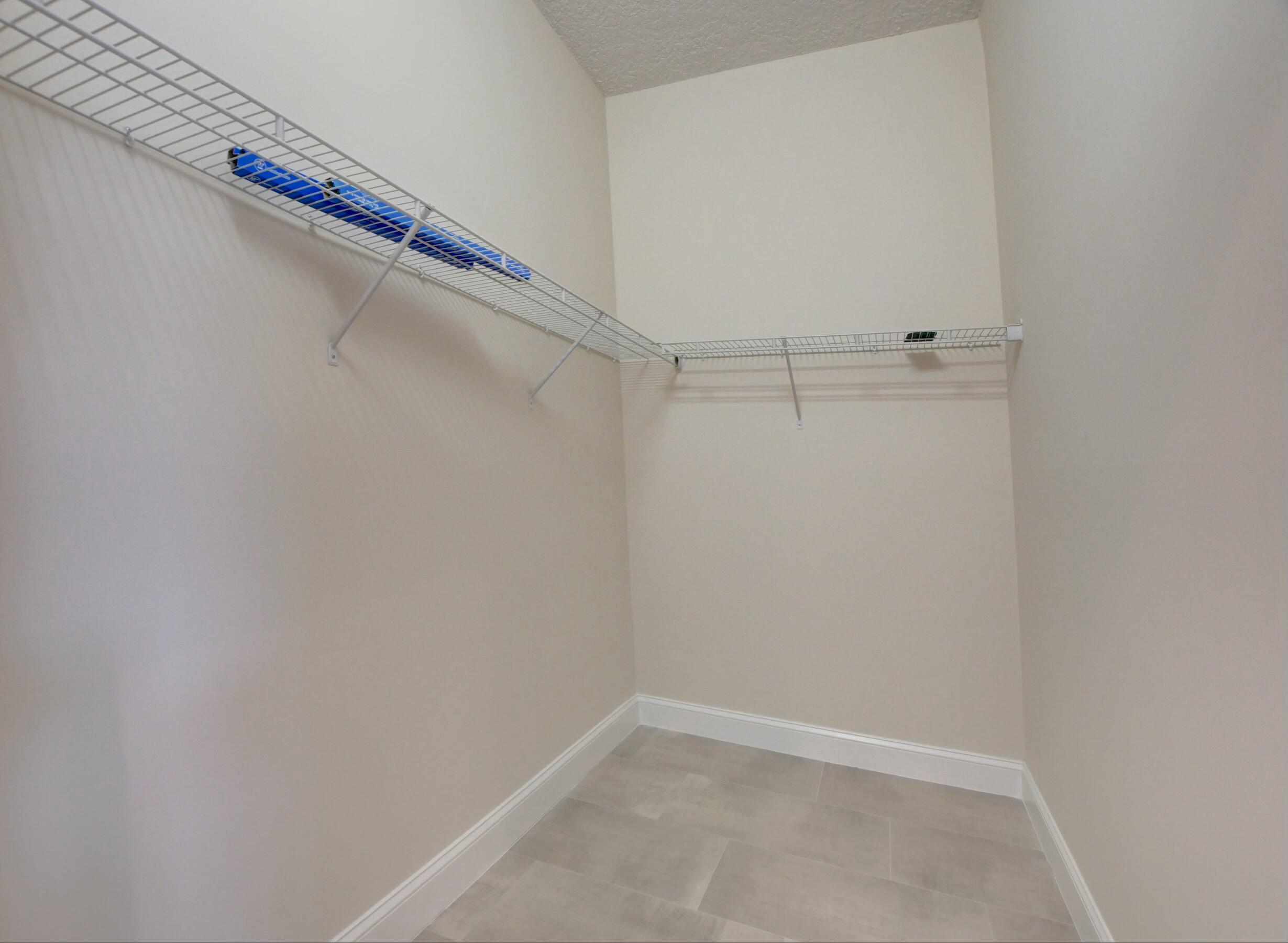 RENAISSANCE COMMONS PUD - Residential Lease