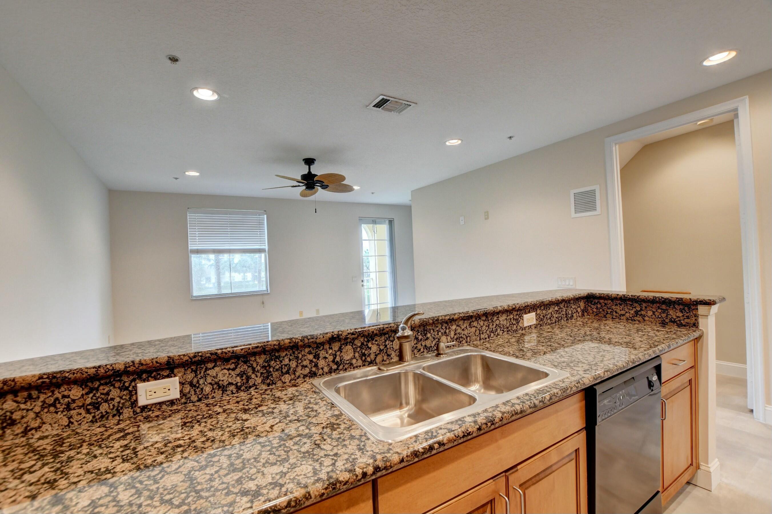 RENAISSANCE COMMONS PUD - Residential Lease