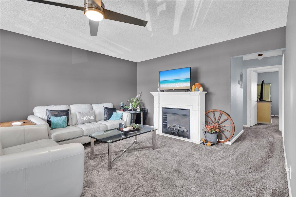 MERIDIAN CONDO 14 - Residential