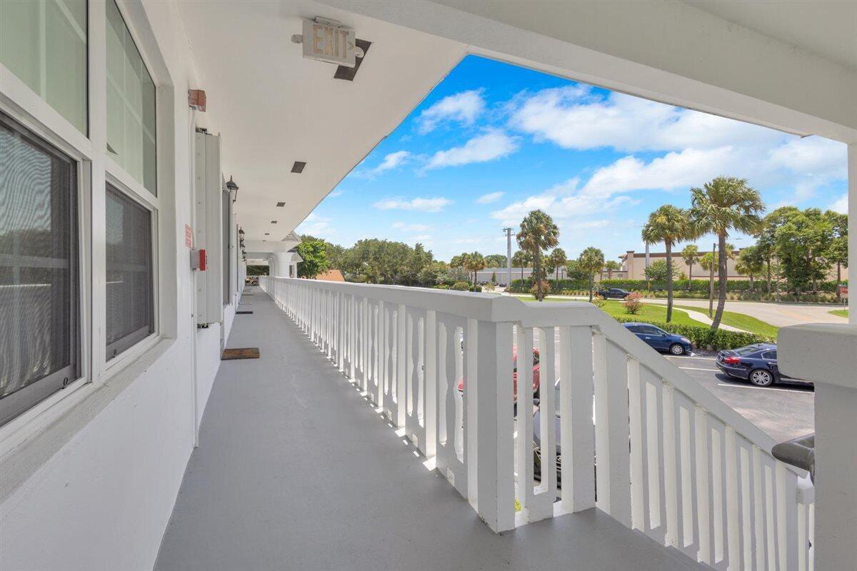 MERIDIAN CONDO 14 - Residential