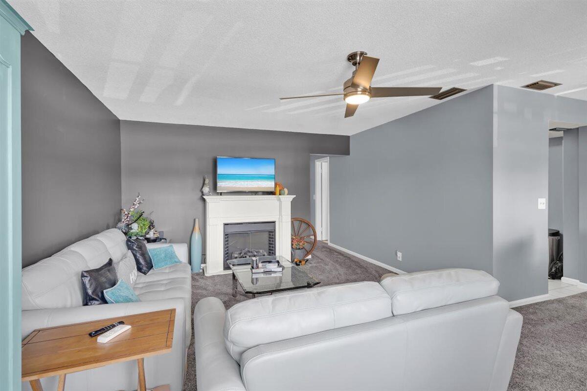 MERIDIAN CONDO 14 - Residential