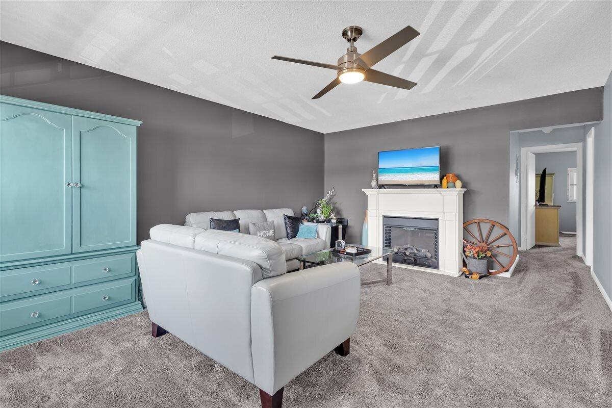 MERIDIAN CONDO 14 - Residential
