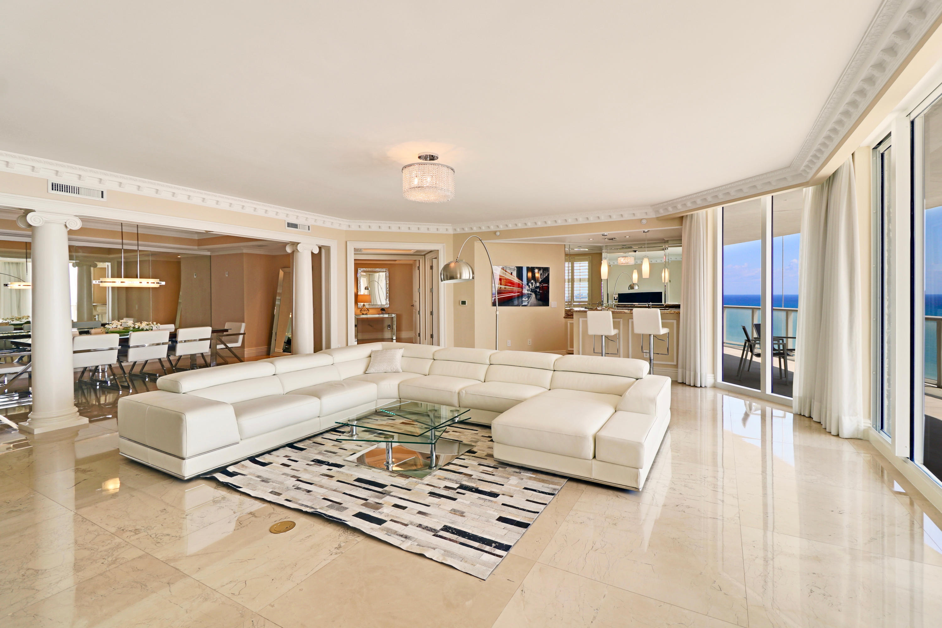 Ritz Carlton Residences - Residential