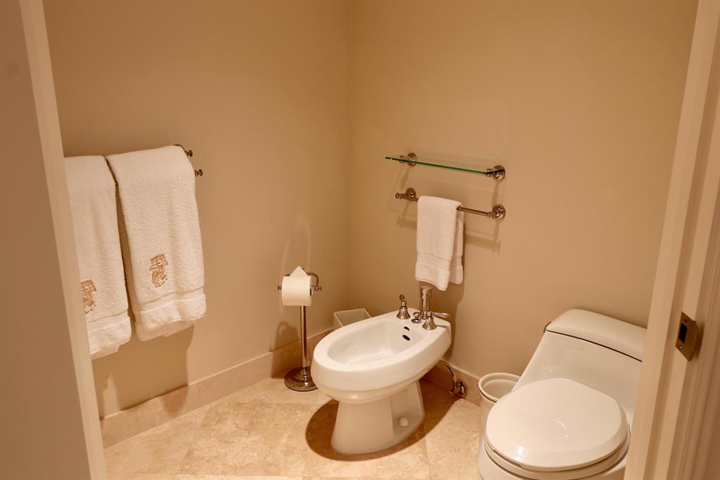 Ritz Carlton Residences - Residential