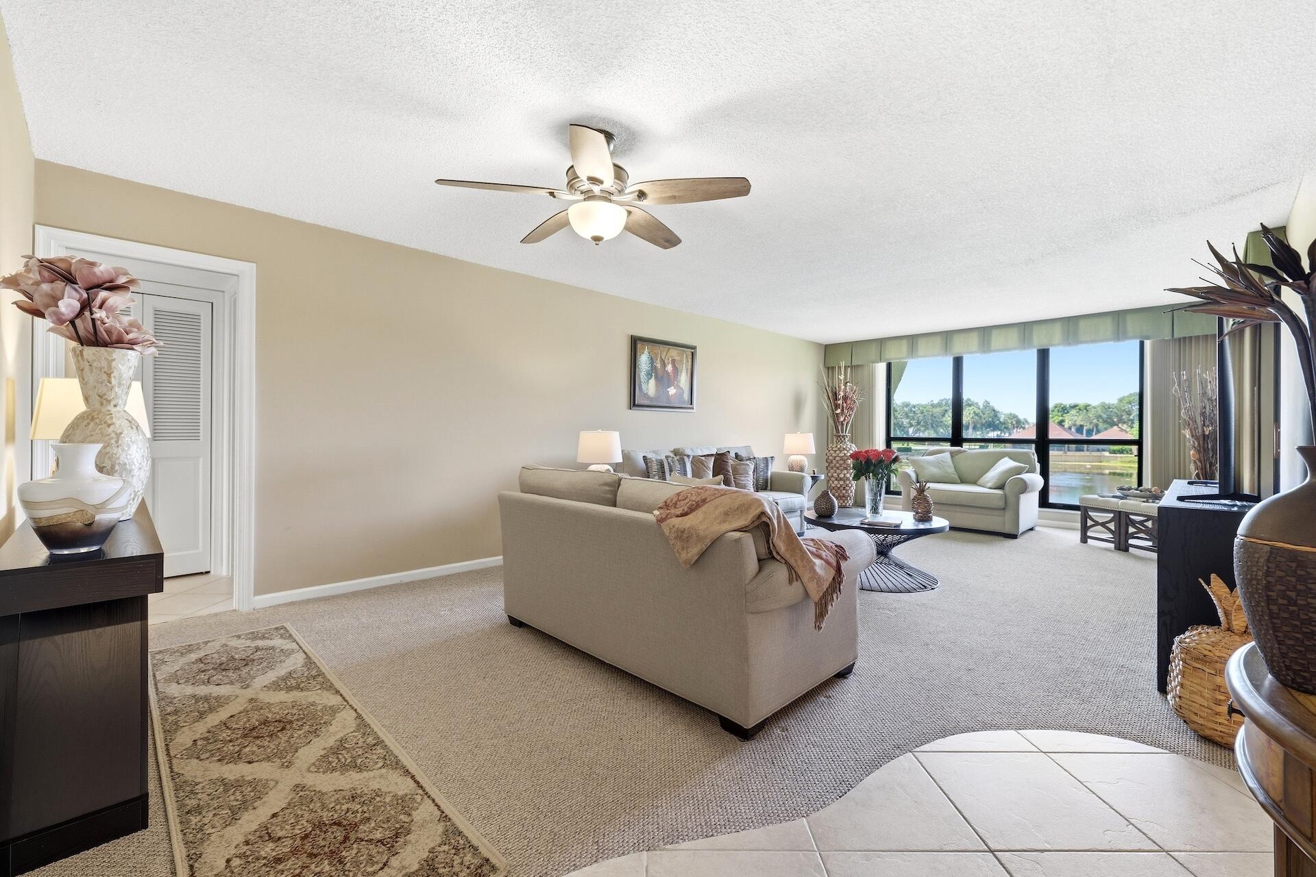 WOODLAND LAKES - Residential