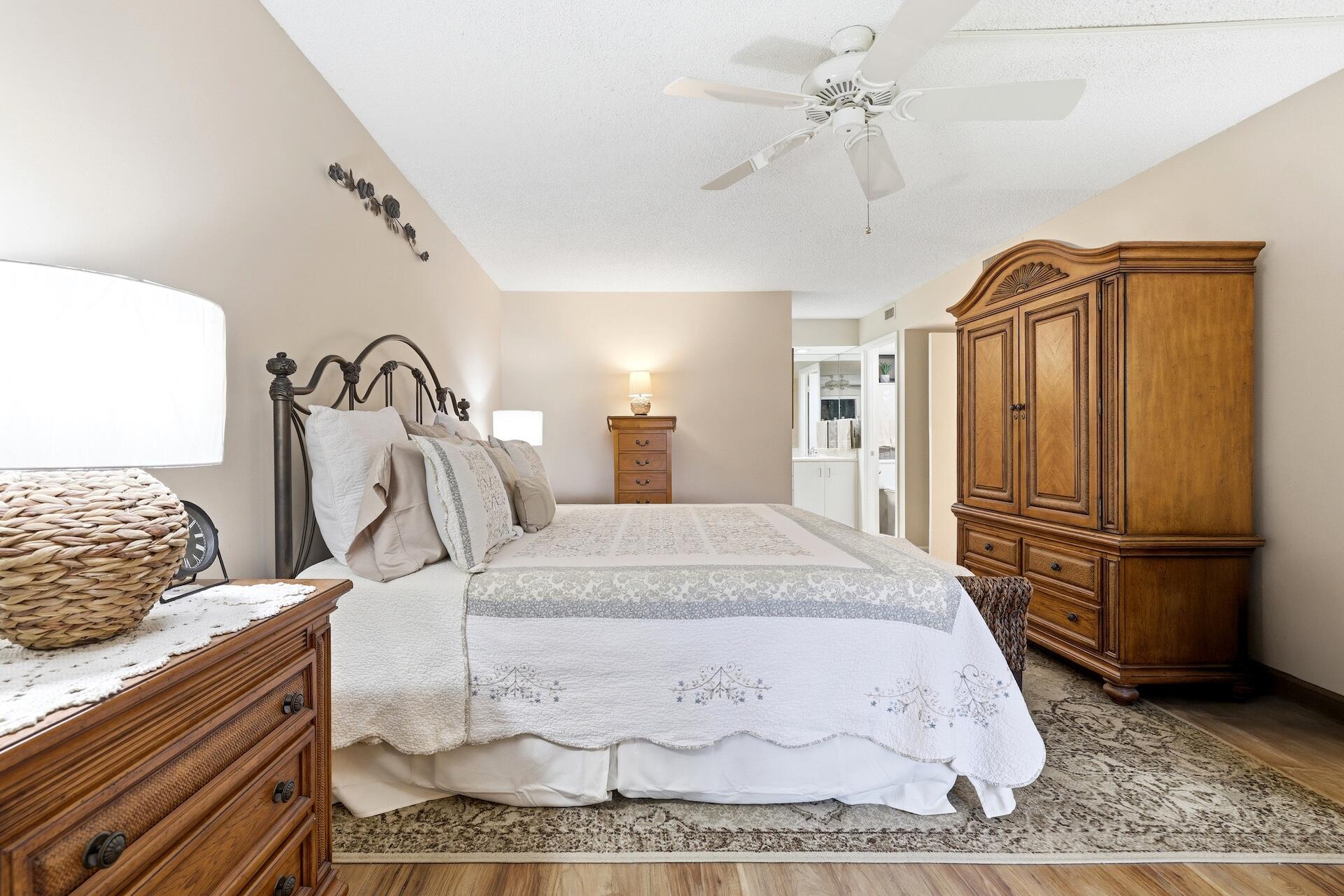 WOODLAND LAKES - Residential