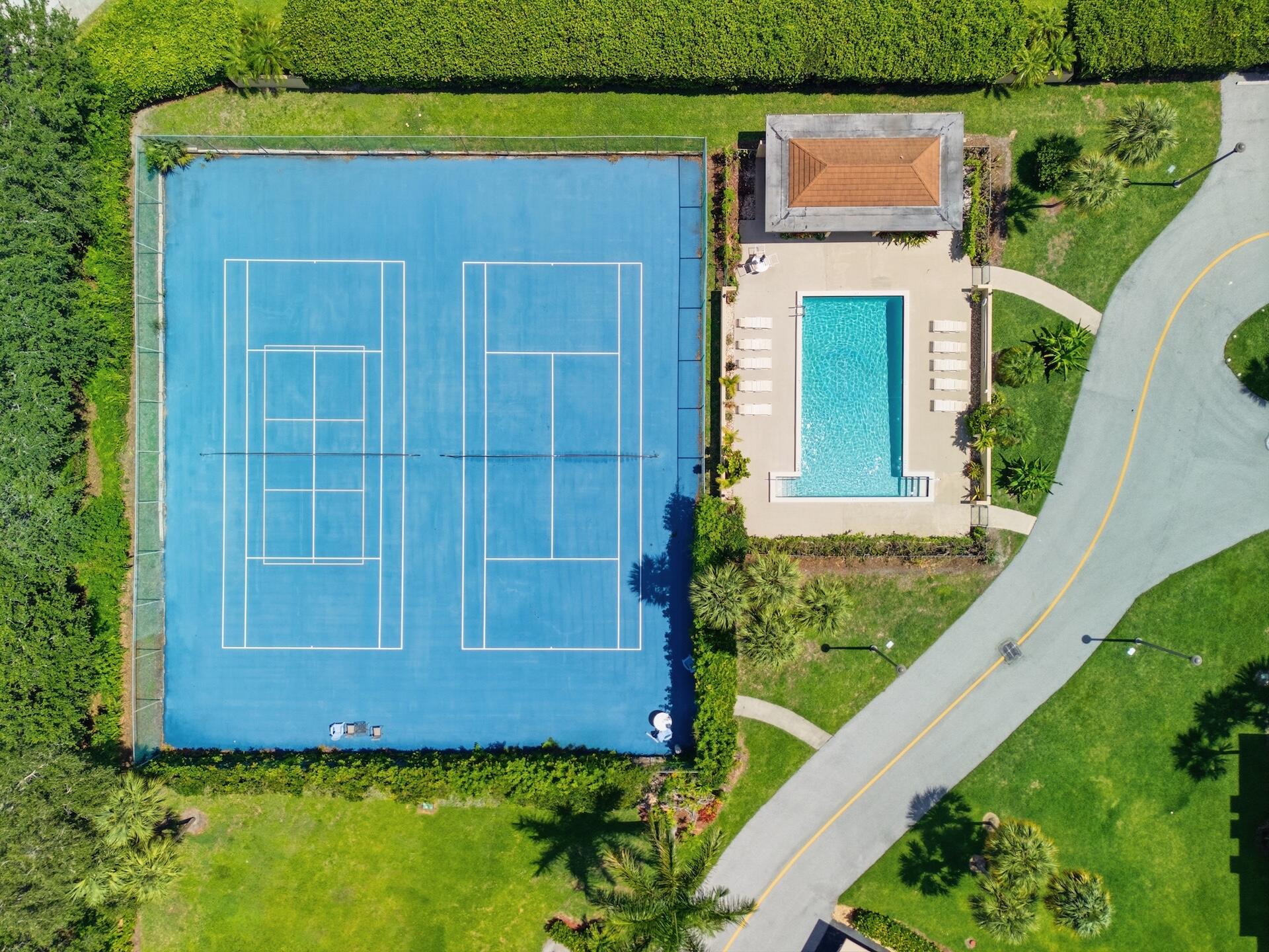 WOODLAND LAKES - Residential