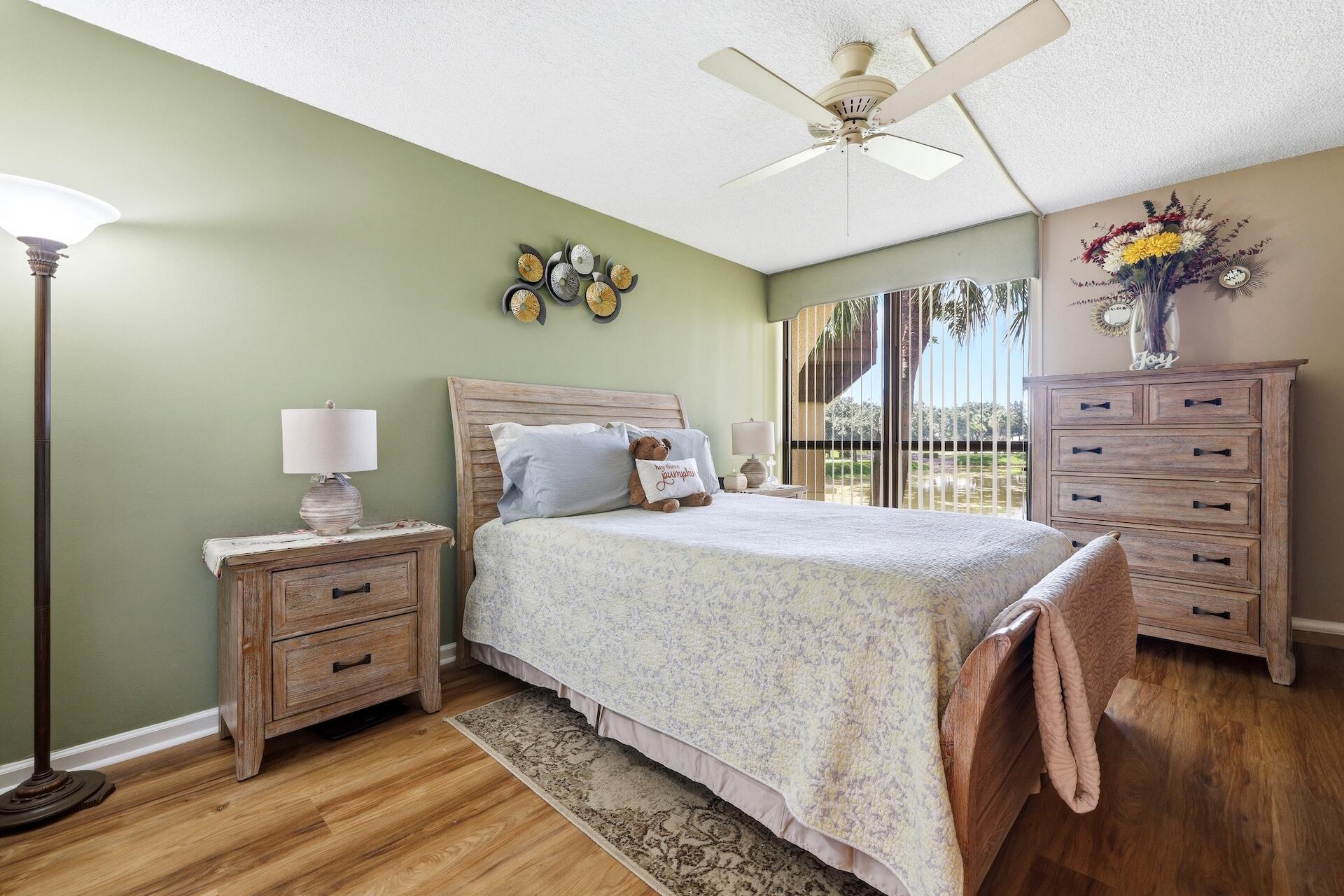 WOODLAND LAKES - Residential