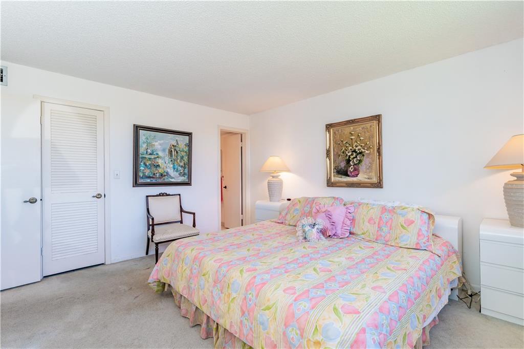 Hollybrook Golf & Tennis - Residential