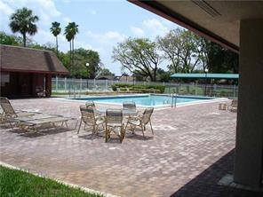 LAKEWOOD ON THE GREEN SEC 2 - Residential Lease
