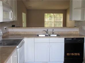 LAKEWOOD ON THE GREEN SEC 2 - Residential Lease