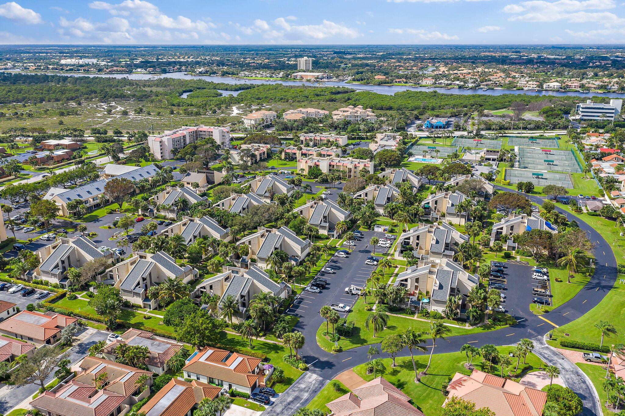 SEA LOFTERS CONDO - Residential Lease