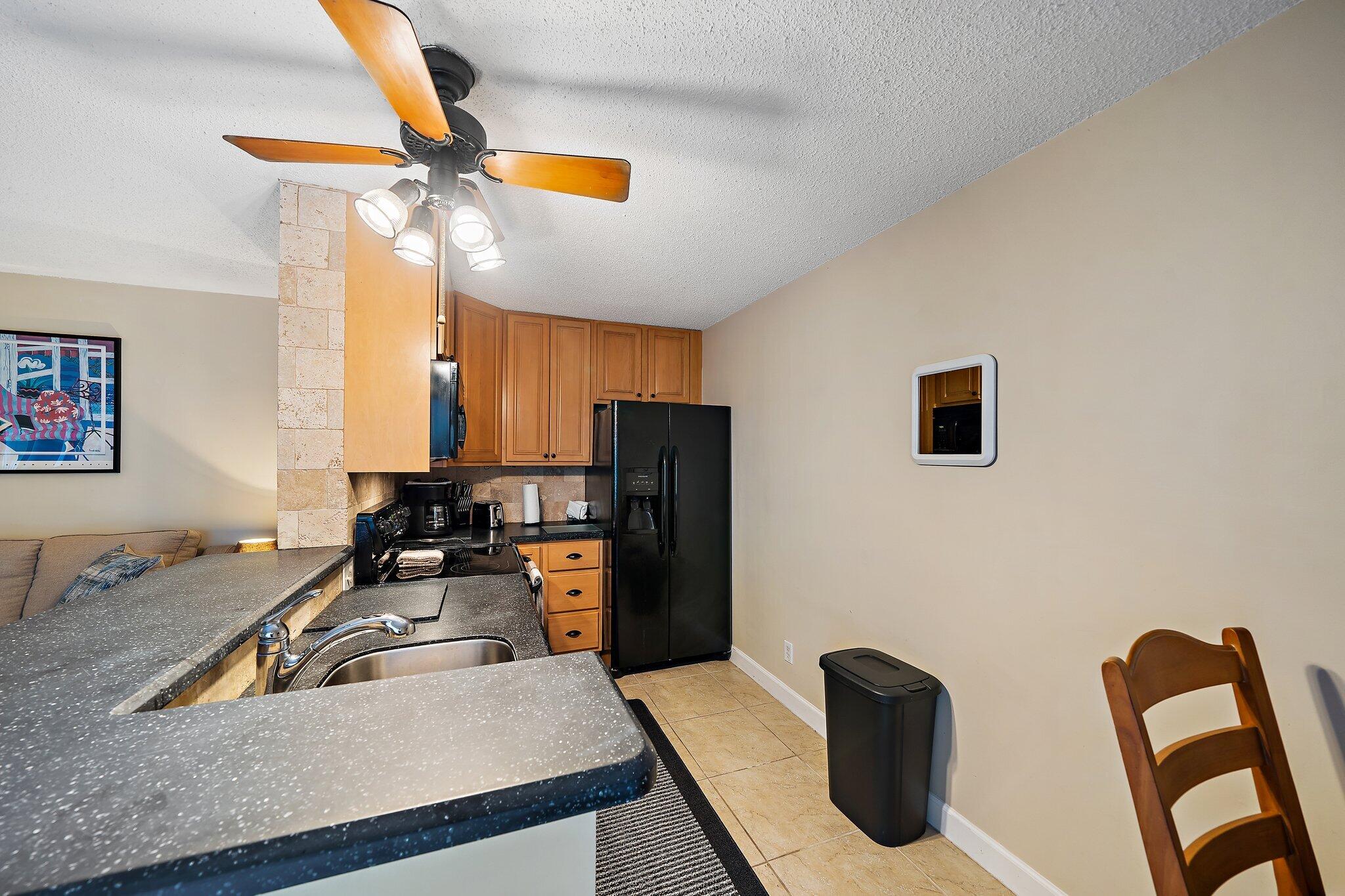 SEA LOFTERS CONDO - Residential Lease
