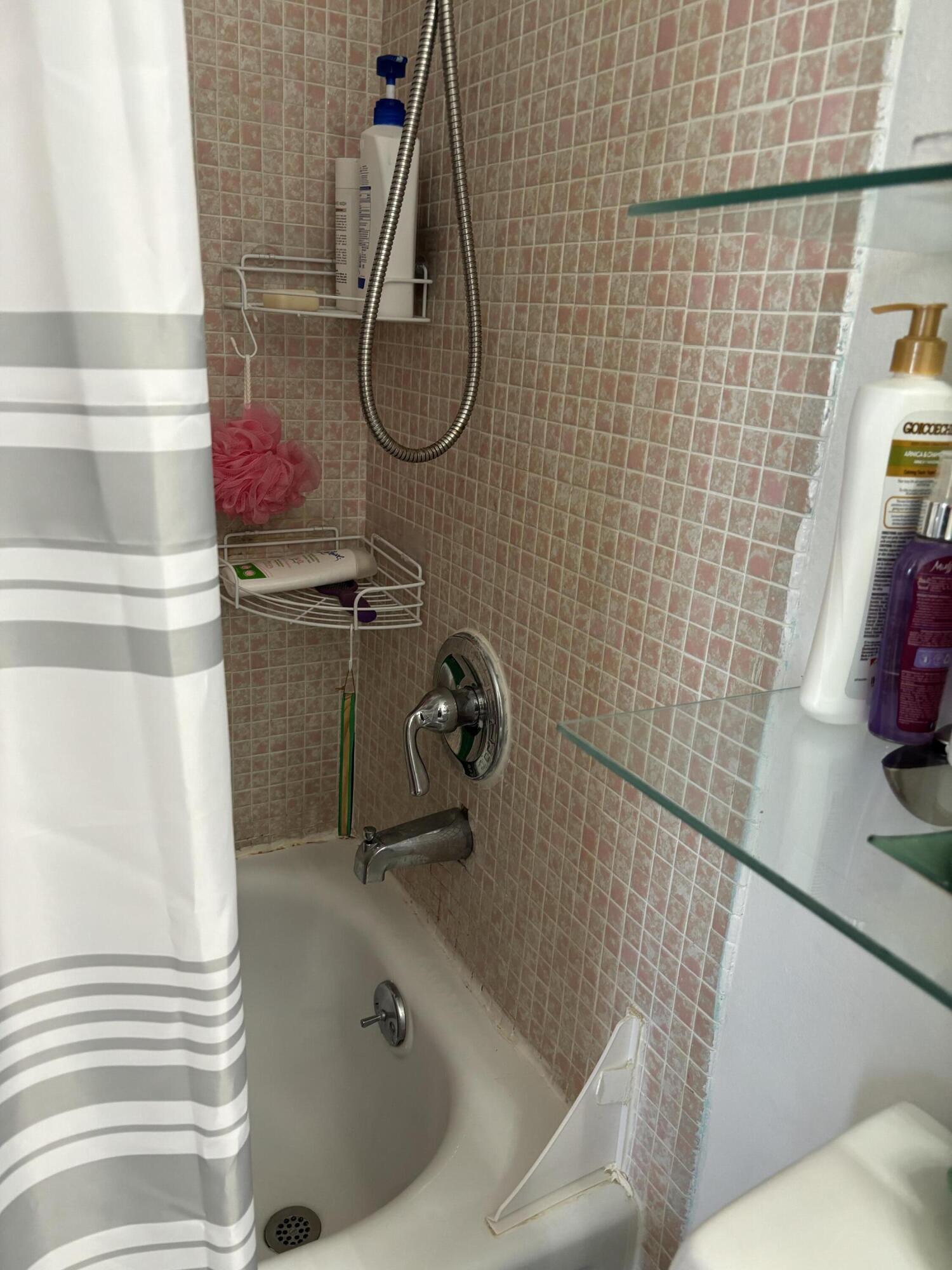 CAMDEN CONDOS - Residential Lease