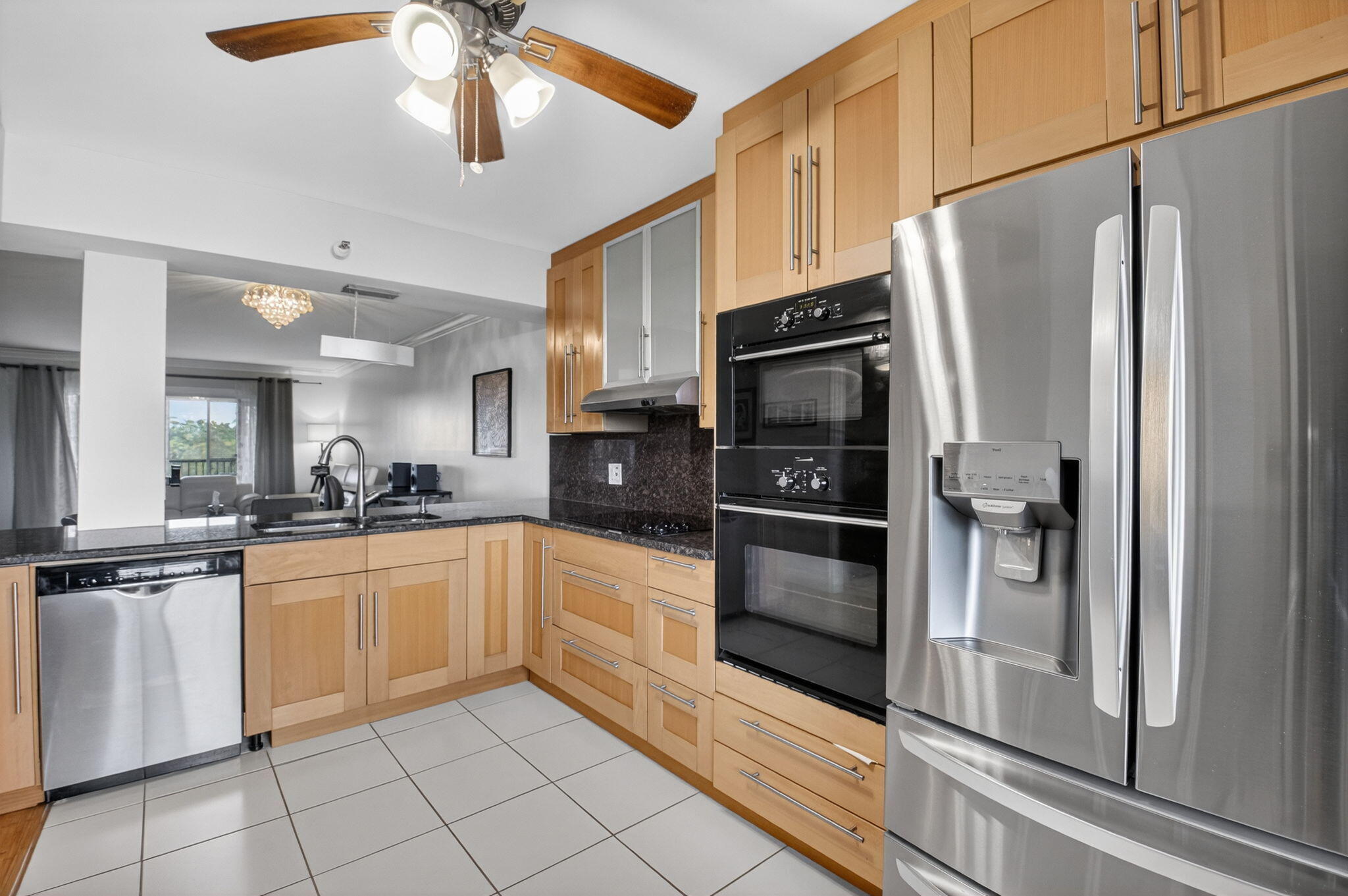 HUNTINGTON LAKES SEC ONE CONDOS - Residential