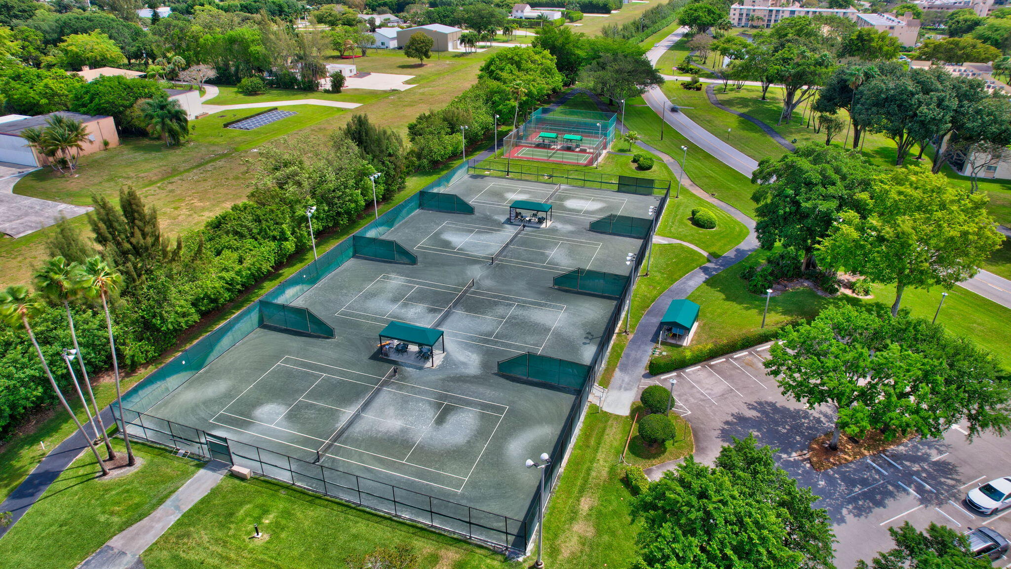 HUNTINGTON LAKES SEC ONE CONDOS - Residential