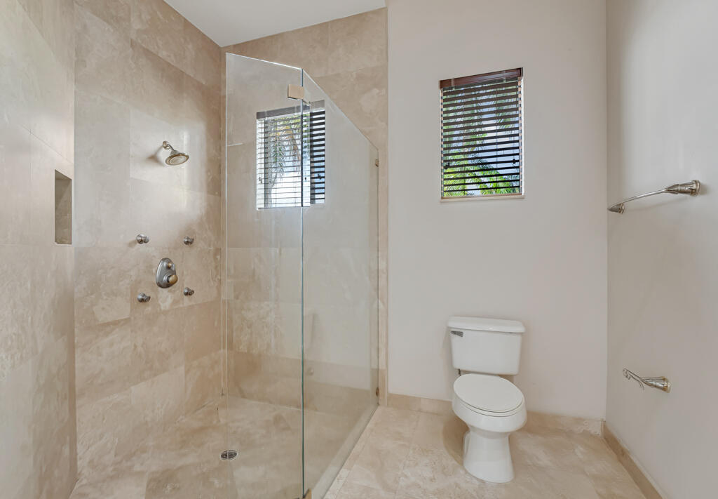 VERSAILLES - Residential
