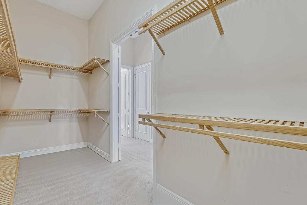 VERSAILLES - Residential