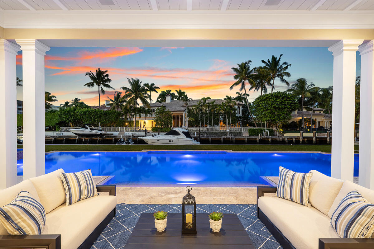 ROYAL PALM YACHT & COUNTRY CLUB - Residential