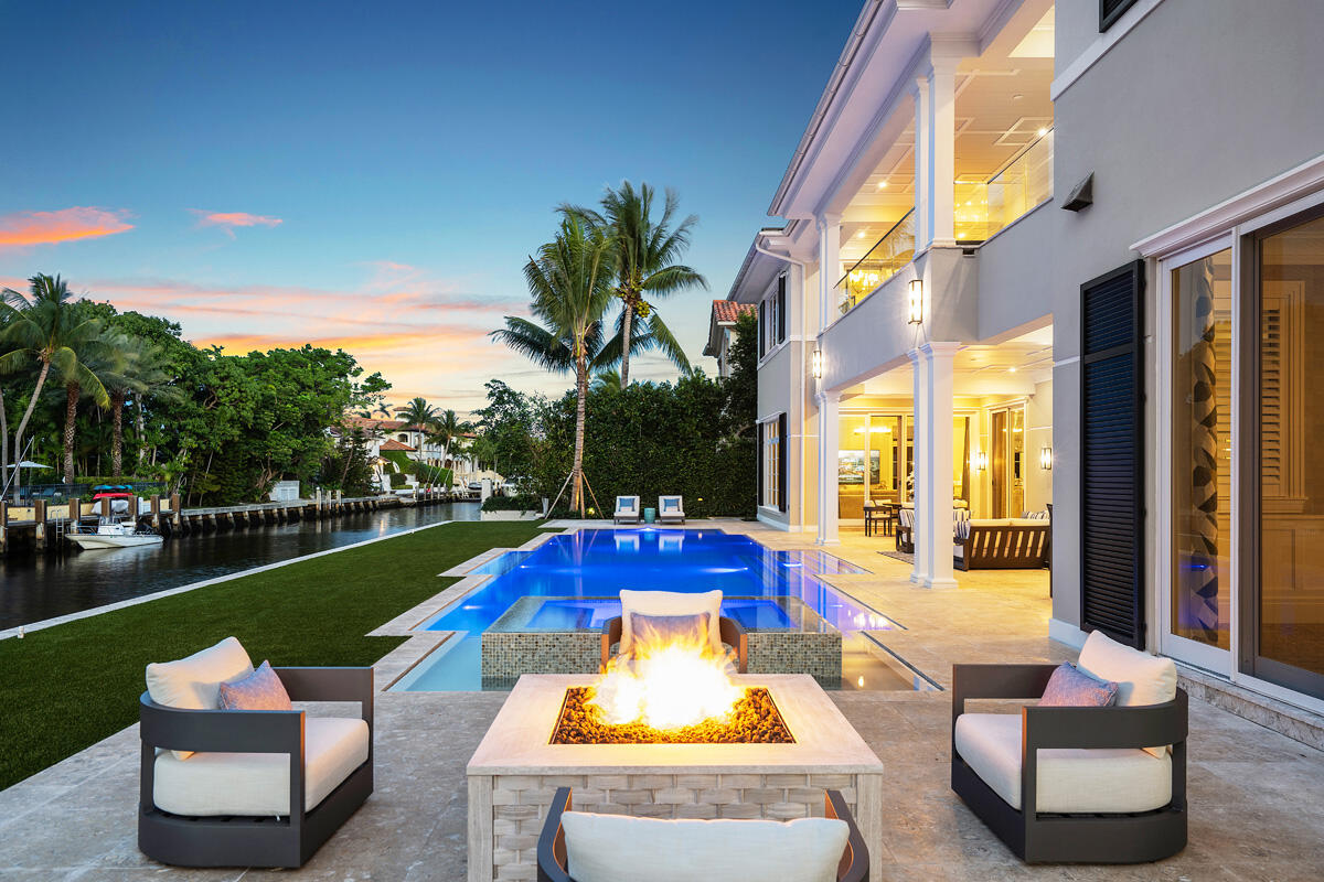 ROYAL PALM YACHT & COUNTRY CLUB - Residential