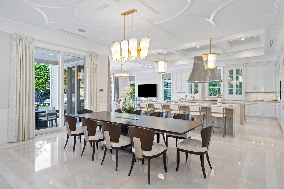 ROYAL PALM YACHT & COUNTRY CLUB - Residential