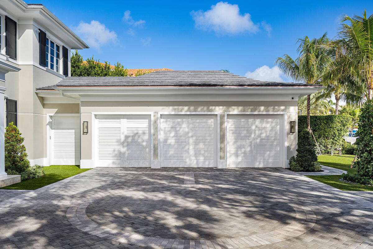 ROYAL PALM YACHT & COUNTRY CLUB - Residential