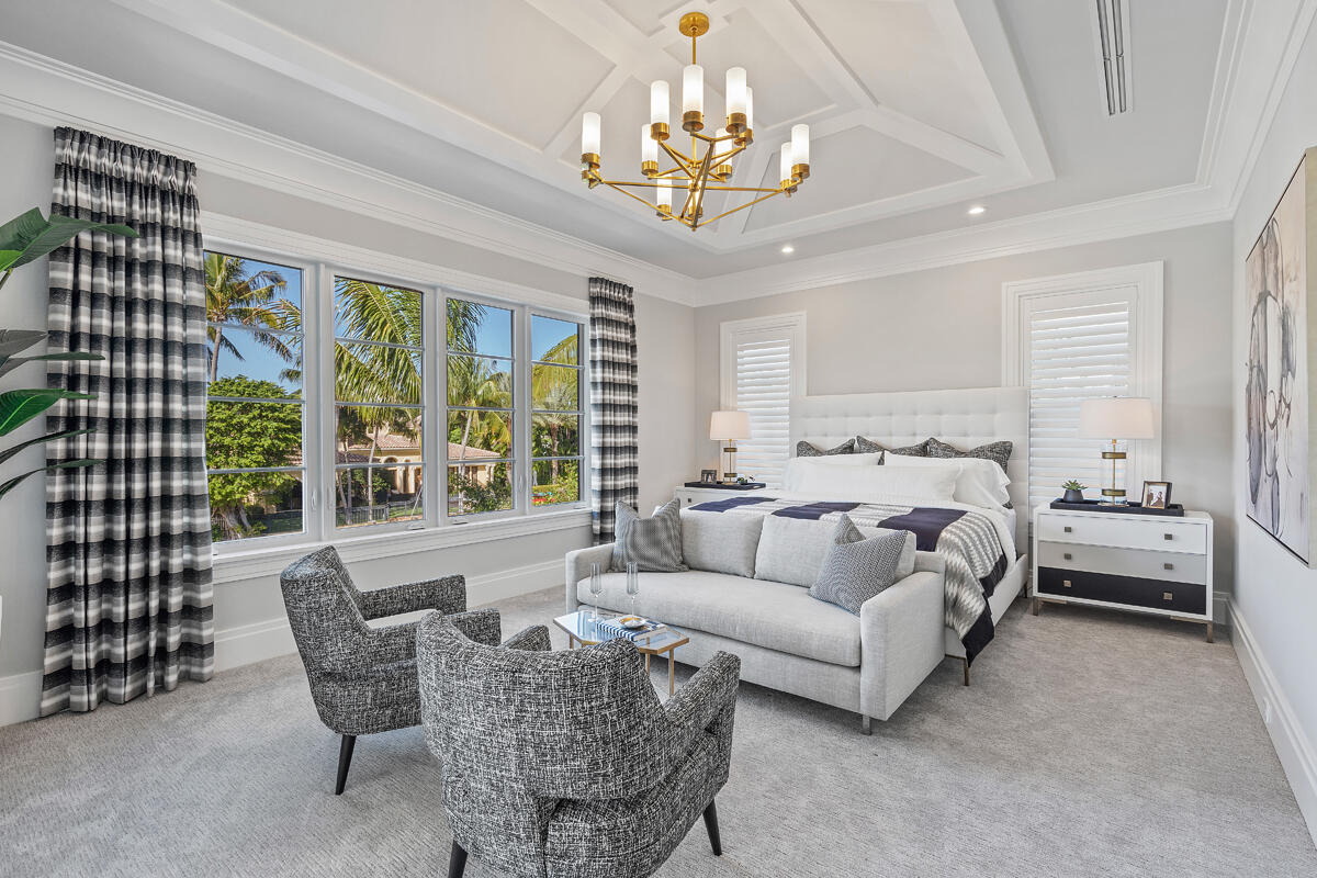 ROYAL PALM YACHT & COUNTRY CLUB - Residential