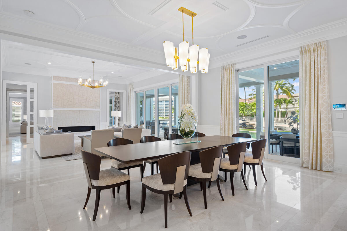 ROYAL PALM YACHT & COUNTRY CLUB - Residential